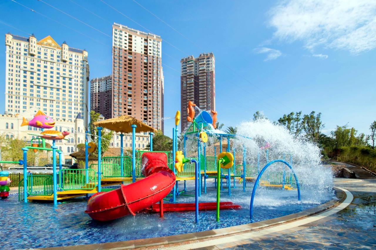 Отель Wyndham Grand Kunming East Экстерьер фото
