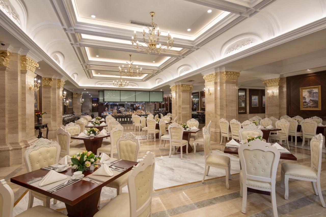 Отель Wyndham Grand Kunming East Экстерьер фото