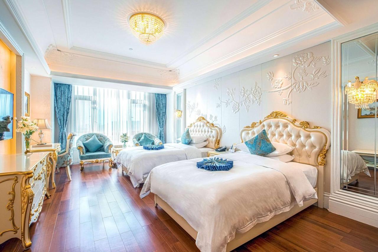 Отель Wyndham Grand Kunming East Экстерьер фото